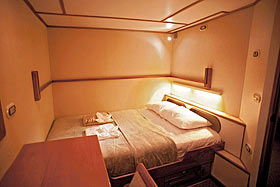 Каюта Suite-9 на верхней палубе, яхта Sea Hunter. Каюта Suite-9 на верхней палубе, яхта Sea Hunter.