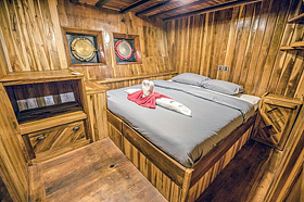 Каюта «Deluxe Double» на яхте La Galigo Каюта «Deluxe Double» на яхте La Galigo