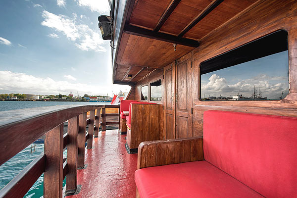 Приватный балкон в каюте «Suite» на яхте La Galigo