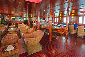 Салон на яхте Nautilus Two