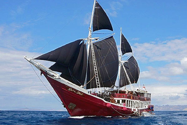 Дайвинг-туры в Индонезии, яхта Seven Seas