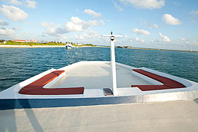 Яхта Maldives Mystique. Сан-дек