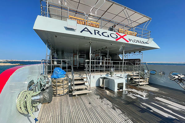 Дайв-платформа на яхте Argo Xplorer