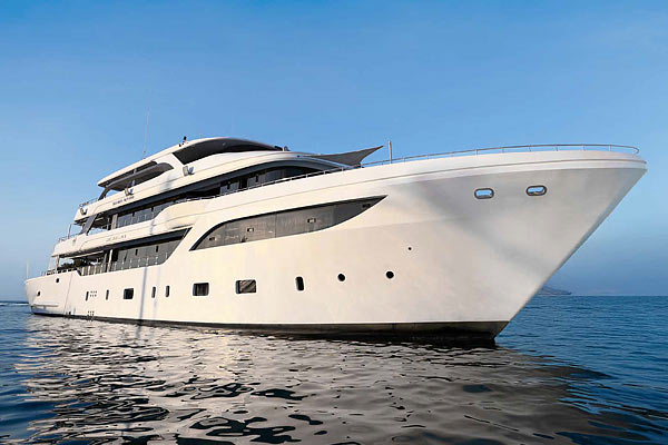 Дайвинг в Египте: дайв-сафари на яхте Avo.