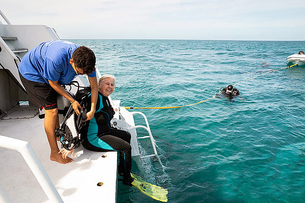 Дайв-платформа на яхте Belize Aggressor V