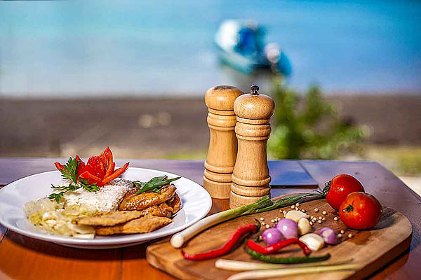 Ресторан в дайв-ресорте D'lagoon Dive Resort Lembeh
