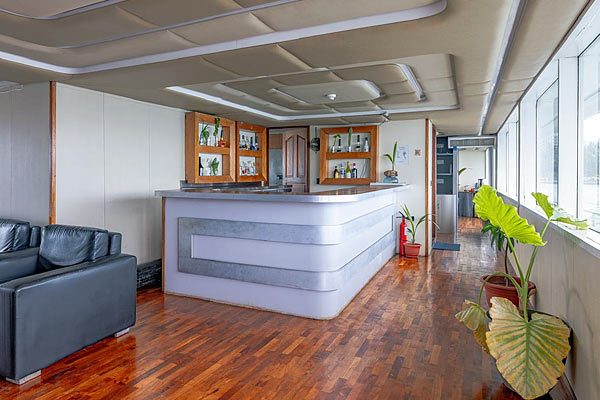 Яхта Dream Maldives. Бар