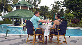 Ужин на двоих у бассейна в Equator Village Resort