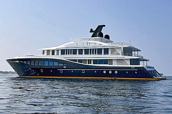 Яхта Emperor Explorer II, дайвинг на Мальдивах