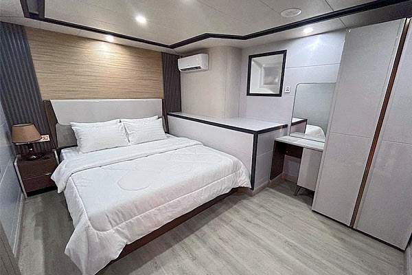 Каюта на яхте Emperor Explorer II