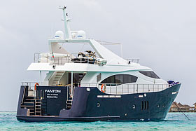 Дайвинг сафари на Мальдивах на яхте Fantom.