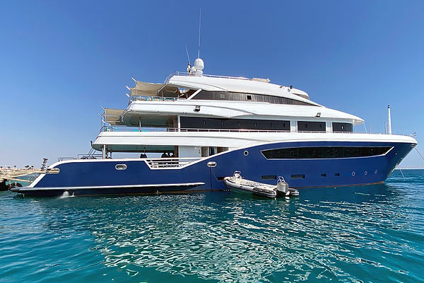 Дайвинг-сафари в Египте на яхте Golden Imperial.