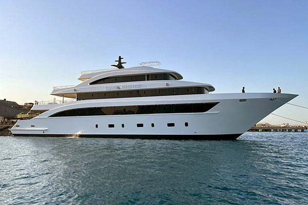 Дайвинг в Египте: дайв-сафари на яхте Discovery II.