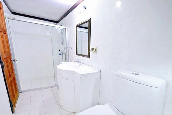 Ванная комната в каюте Standard на яхте Maldives Legend