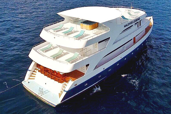 Яхта Maldives Legend