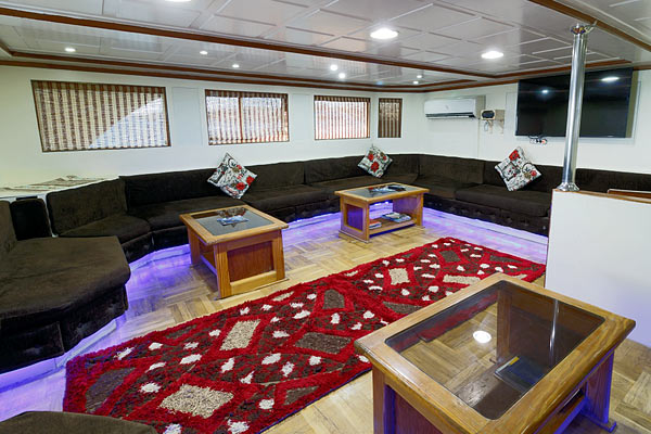 Салон на яхте Red Sea 1.