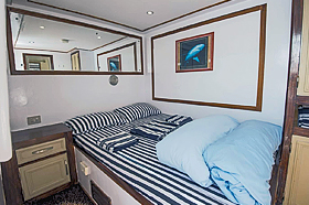 Каюта Suite на яхте Red Sea Defender (главная палуба).