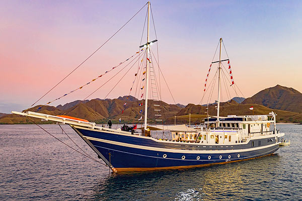 Дайвинг-туры в Ириан Джая (Индонезия), яхта Seahorse