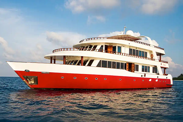 Яхта Theia, дайвинг на Мальдивах