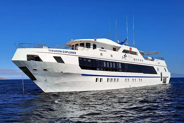 Дайвинг-сафари на Галапагосах, яхта Tiburon Explorer