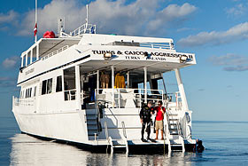 Дайвинг-туры на о-ва Тёркс и Кайкос, яхта Turks & Caicos Aggressor II