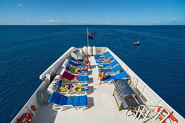Сан-дек на яхте Turks & Caicos Explorer II