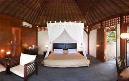 Отель Вакатоби (Индонезия): спальня в номере.